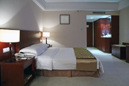 Free Shuttle | Hotel Bedroom King Hotel Bedroom King